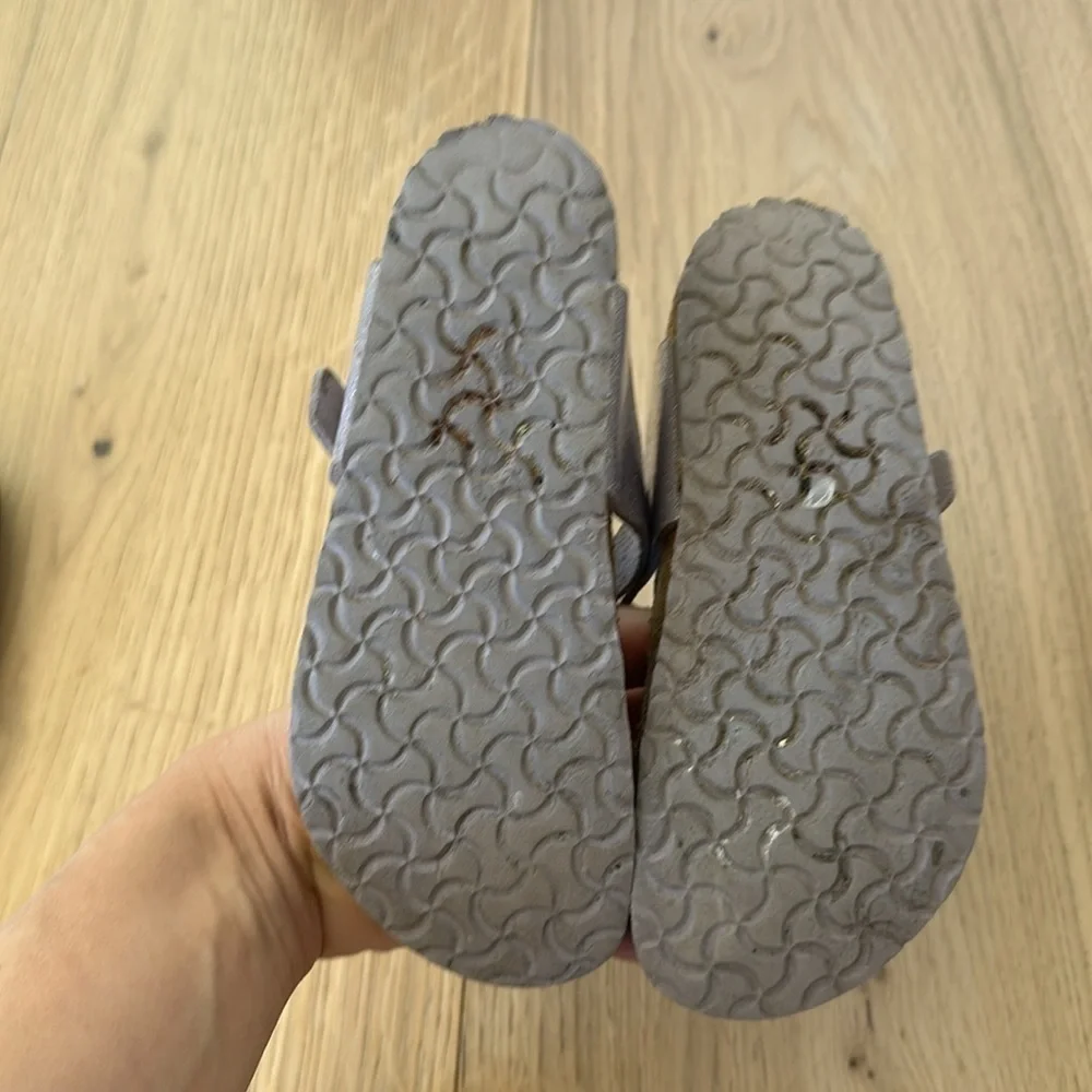 BIRKENSTOCK Gizeh Kids sandal Birko-Flor girls lavender shimmer size 30 c12